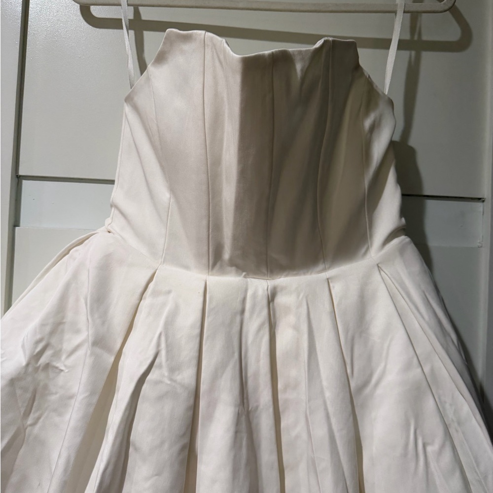 House of CB White Strapless Sweetheart Mini Dress - Picture 4 of 10
